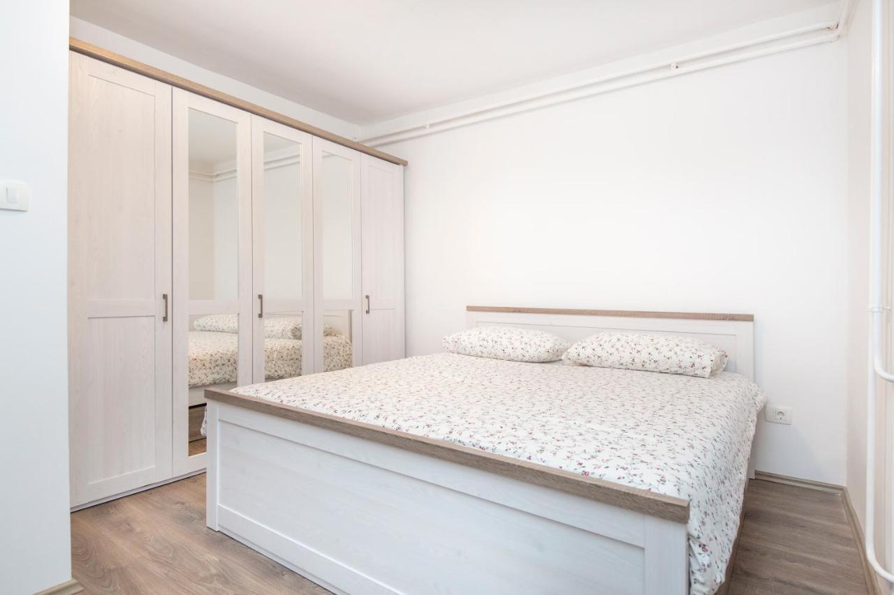 לאבין Apartman Alberti מראה חיצוני תמונה